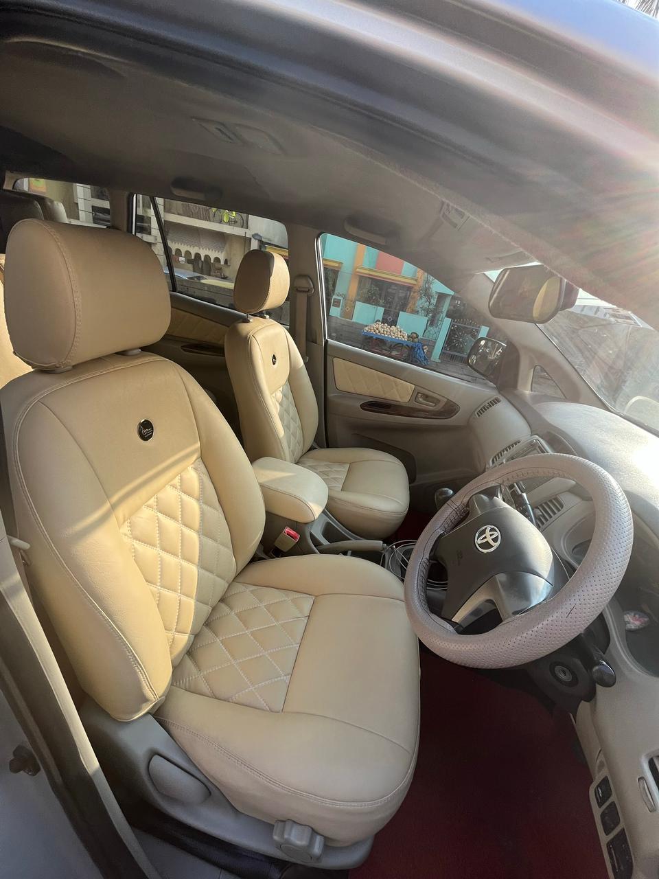 Toyota Innova Dashboard